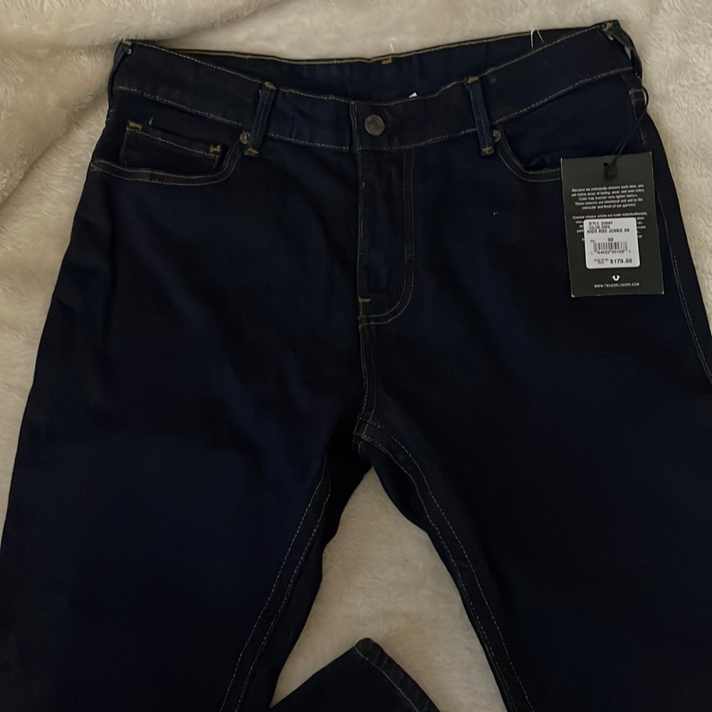 New with tags Jennie Curvy High Rise Dark Wash Skinny True Religion Jeans